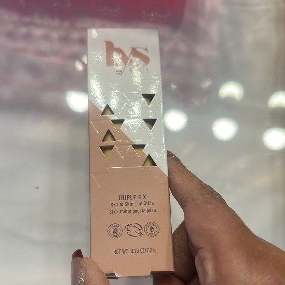 LYS Triple Fix Serum Skin Tint Stick - MG2 Bisque - Picture 1 of 5
